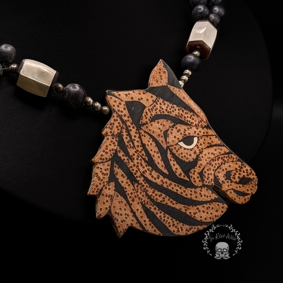 Lee Sands Jewelry - Vintage Early LEE SANDS Zebra Coconut Wood Necklace with Mother Of Pearl Accents